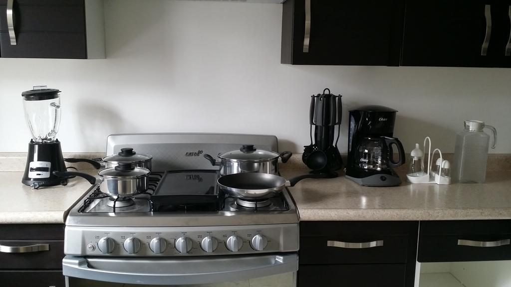 Monterrey Mexico Suites 外观 照片